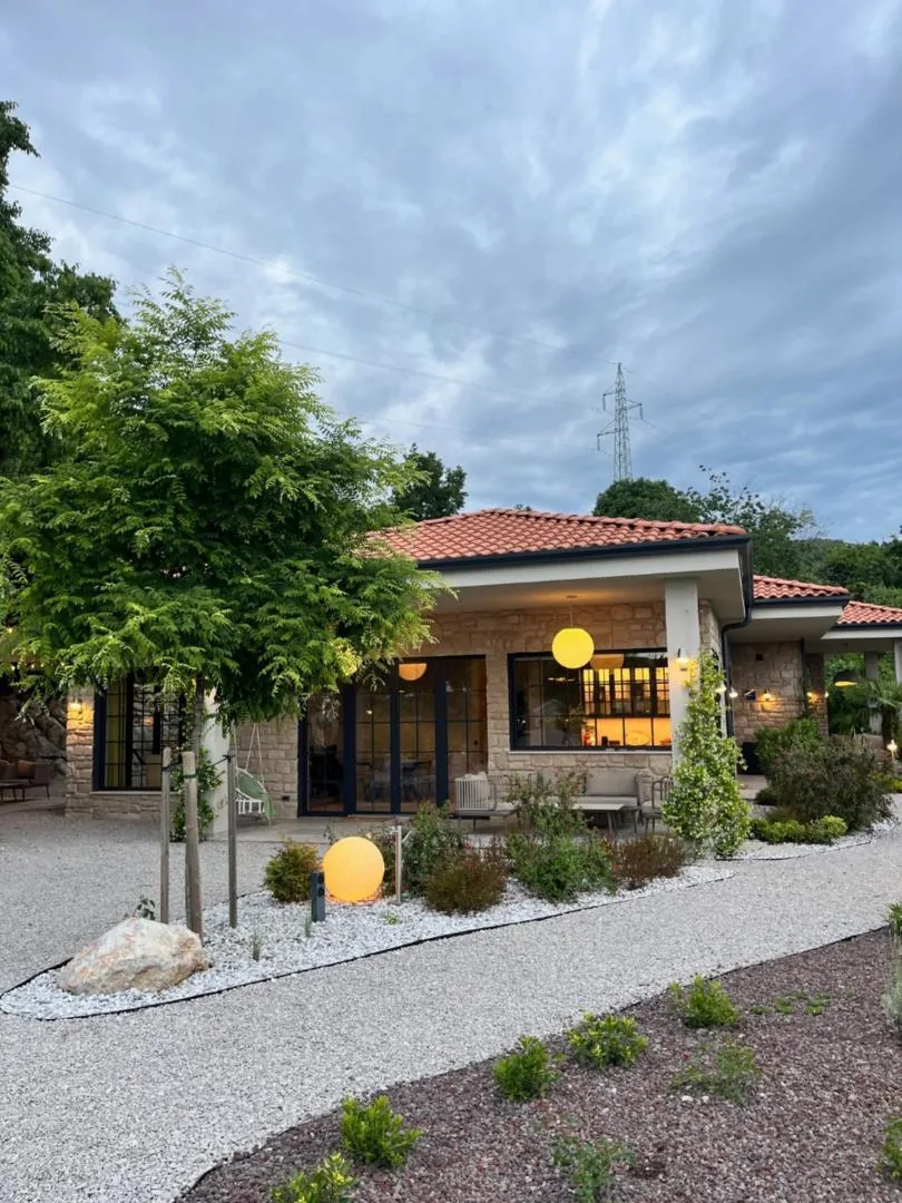 New Unique Stone Villa, Foto 4